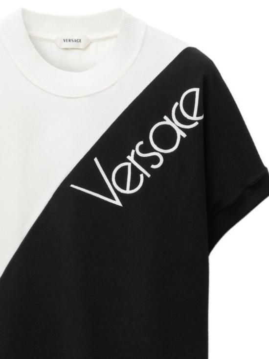 26FW 베르사체 반팔 티셔츠 1026052 1A187132WH80 WHITE BLACK - VERSACE