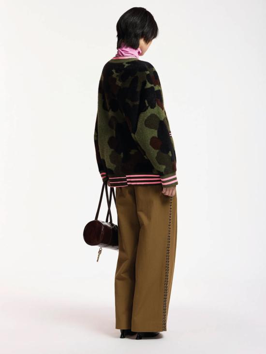 26FW 에센셜앤트워프 가디건 Maglia Camouflage Verde 소재의 카디건 오버 - ESSENTIEL ANTWERP