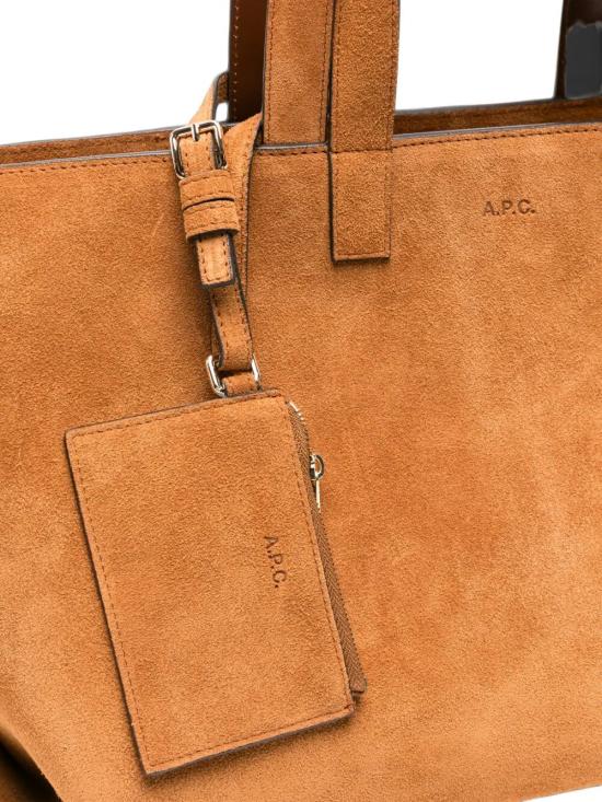 26FW 아페쎄 르 드러머 백 PXCAL F67057 CAB CAMEL - A.P.C.