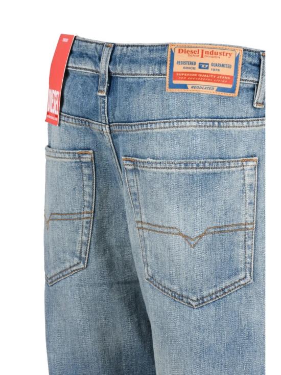 25FW 디젤 데님 팬츠 연한 파란색 면 소재의 D-레기 루즈핏 청바지 - DIESEL
