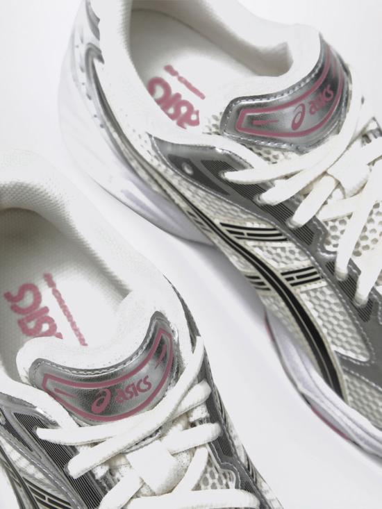 26FW 아식스 젤 카야노 14 스니커즈 1203A537 103 Cream - ASICS