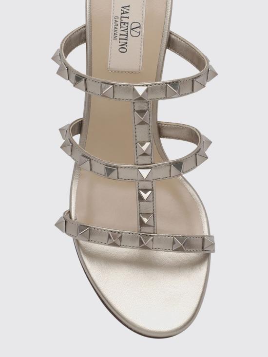 26FW 발렌티노 가라바니 메탈릭 락스터드 샌들 S0C47JXH S69 Silver - VALENTINO GARAVANI