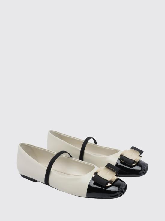 26FW 살바토레 페라가모 플랫 슈즈 01J183 777437 MASCARPONE NERO White - SALVATORE FERRAGAMO