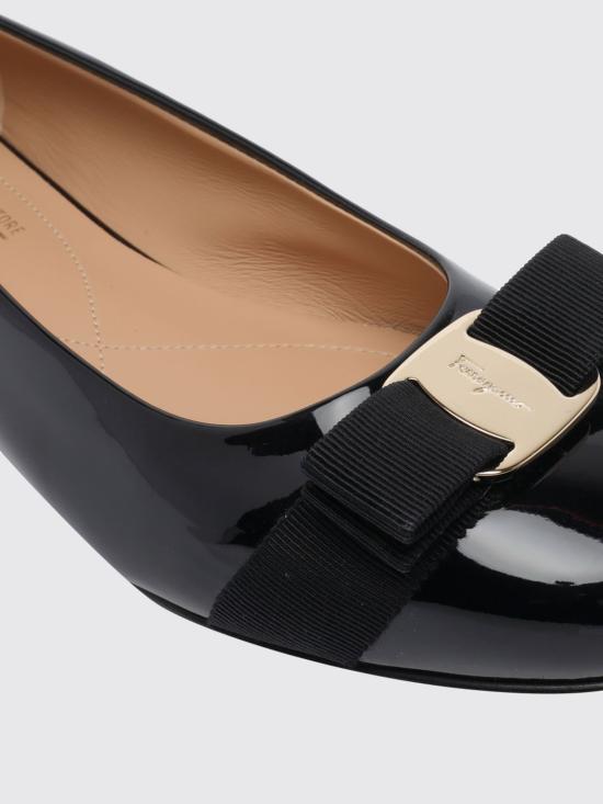 26FW 살바토레 페라가모 플랫 슈즈 01J070 782036 NERO BISCOTTO Black - SALVATORE FERRAGAMO