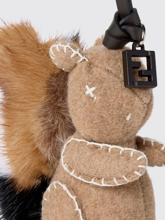 26FW 펜디 키링 7AS639B218 F1Y1C Camel - FENDI