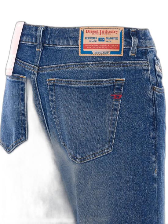 26FW 디젤 데님 팬츠 A0362409L21 01 MID BLUE - DIESEL