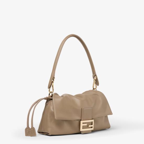 26FW 펜디 바게트 소프트 미디엄 백 바게트 소프트 미디엄 백 8BR856B1ZKF0QD3 Grey - FENDI
