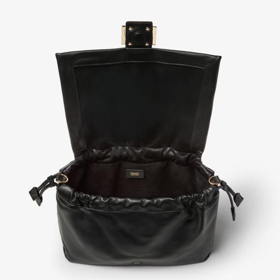 26FW 펜디 바게트 소프트 라지 백 바게트 소프트 라지 백 8BR857B1ZKF0QA1 Black - FENDI