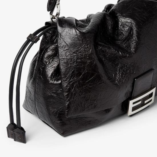 26FW 펜디 바게트 소프트 대형 가죽 숄더백 바게트 소프트 대형 가죽 숄더백 8BR857B14MF0QA1 Black - FENDI
