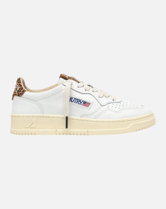  오트리 메달리스트 로우 레더 스니커즈 AULW HJ02 WHITE LEOPARD
