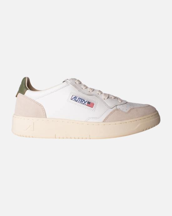  오트리 메달리스트 로우 스니커즈 AULM LS17 WHITE BRONZE GREEN