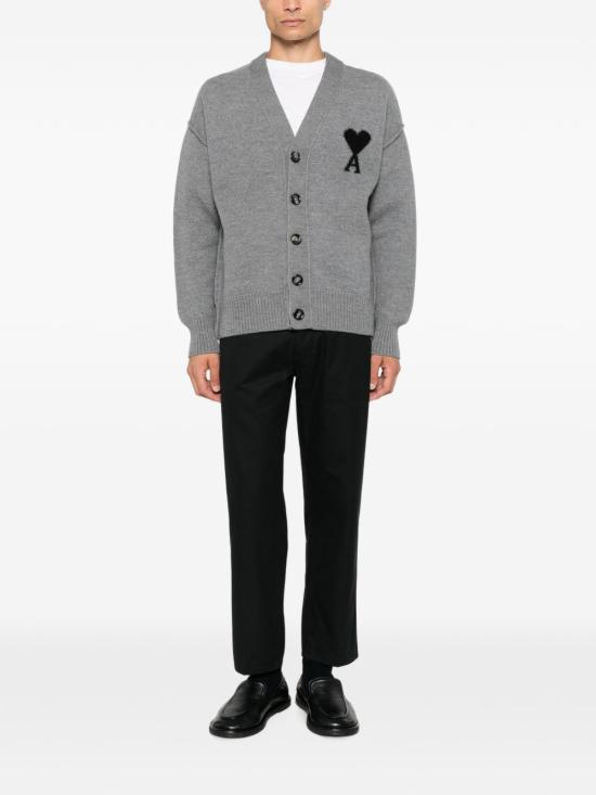 26FW 아미 하트 로고 인타르시아 V넥 가디건 UKC367 018A273 Gris - AMI
