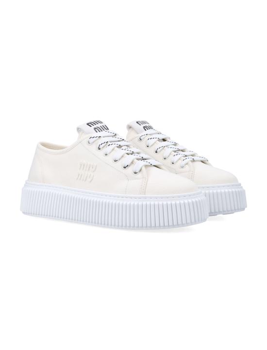 26FW 미우미우 로고 데님 스니커즈 5E389E3ARS F0304 BIANCO - MIU MIU