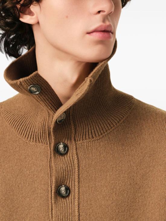 26FW 아미 브라운 하이 버튼 칼라 울 스웨터 브라운 하이 버튼 칼라 울 스웨터 UKS885 KN0192280 - AMI
