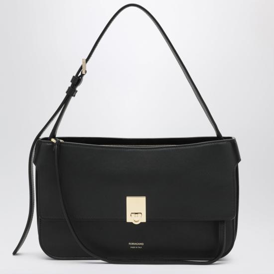 26FW 살바토레 페라가모 숄더백 0797350LE Black