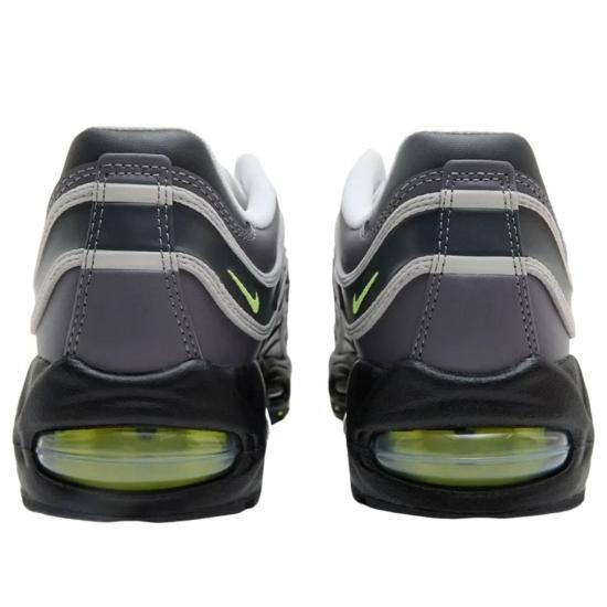  나이키 스니커즈 IO1753 003 DOM - NIKE