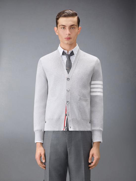 26FW 톰브라운 코튼 밀라노 스티치 4바 V넥 가디건 MKC171A 00219 066 PALE GREY DOM - THOM BROWNE
