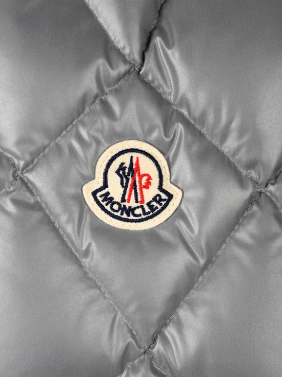 26FW 몽클레어 의류 911A00167 597YW906 Grey - MONCLER