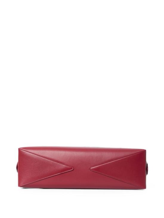 26FW 알라이아 르 테켈 미디움 레더 숄더백 AA1S06033I061 U18 CARMINE RED - ALAIA