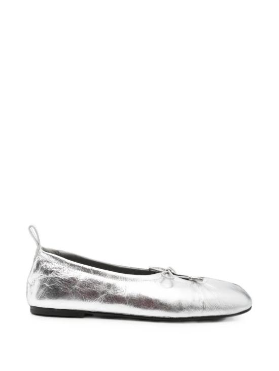 26FW 알로하스 플랫 슈즈 S100572 01 SHIMMER SILVER