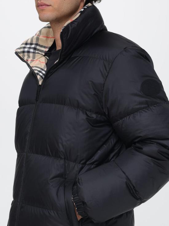 26FW 버버리 크로스 스티치 EKD 코튼 티셔츠 8109021 Black - BURBERRY