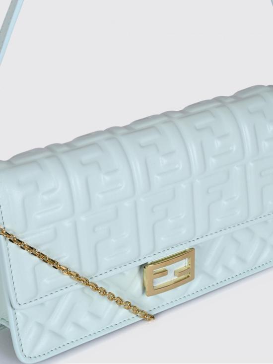 26FW 펜디 바게트 체인 지갑 8M0498AAJD F1WLO Green - FENDI