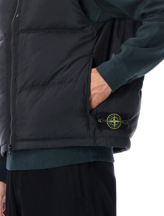 26FW 스톤 아일랜드 베스트 S15G100004S0483 V0029 BLACK - STONE ISLAND