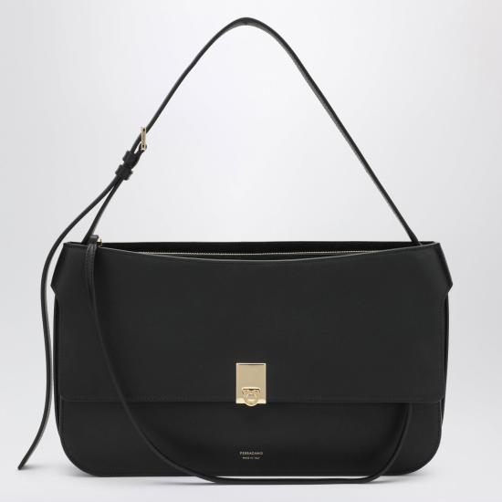 26FW 살바토레 페라가모 토트백 0797357LE NR BLACK