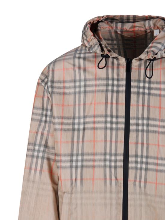 26SS 버버리 그라디언트 체크 후드 자켓 8118831 B9368 SAND IP CHECK - BURBERRY