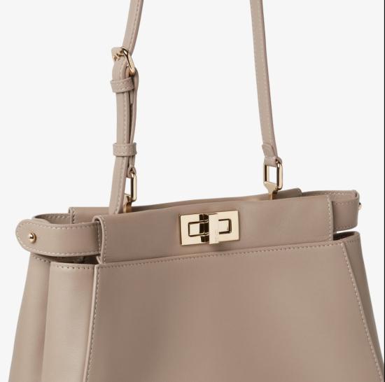 26FW 펜디 가방 8BN374 B1E6F0QD3 TORTORA - FENDI