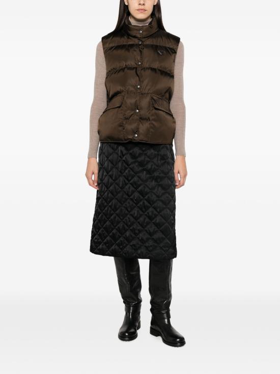 26FW 프라다 로고 플라크 리나일론 조끼 292390SOOO1WQ8 F0324 CACAO - PRADA