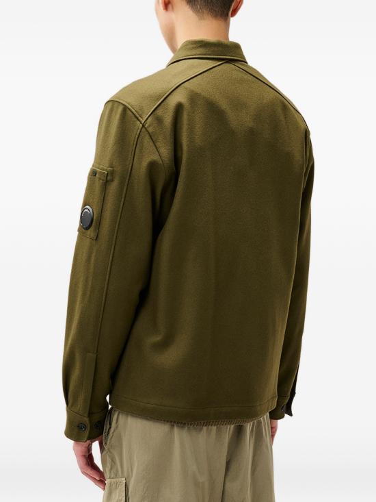 26FW 씨피 컴퍼니 펠티드 울 렌즈 버튼 오버셔츠 21CMOS261A110804A 683 IVY GREEN - C.P. COMPANY