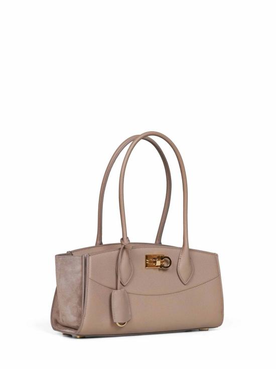  살바토레 페라가모 가방 페라가모 스튜디오 소프트 이스트 웨스트 송아지 가죽 핸드백 베이지 - SALVATORE FERRAGAMO