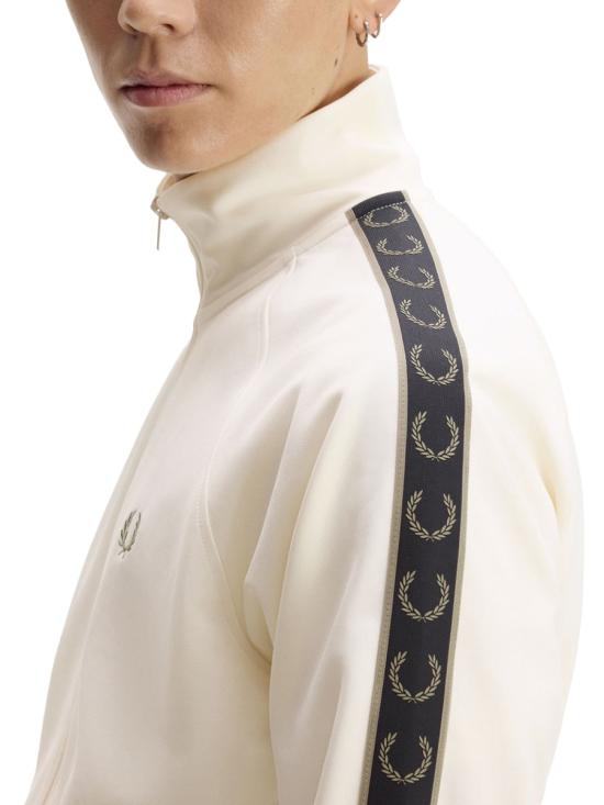 26FW 프레드페리 긴팔 티셔츠 FP J5557 59 170 IVORY - FRED PERRY