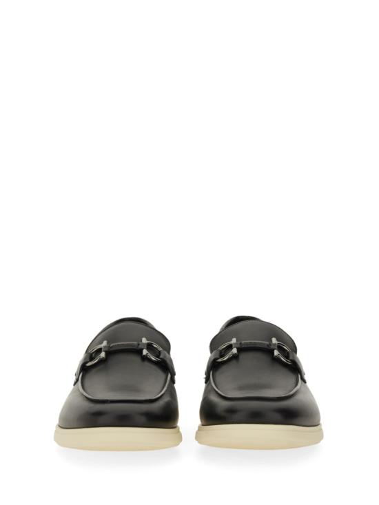  살바토레 페라가모 로퍼 페라가모 모카신 간치니 송아지 가죽  블랙 - SALVATORE FERRAGAMO