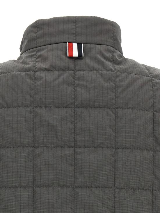  톰브라운 베스트 LDMVD038XF1095025 GREY - THOM BROWNE