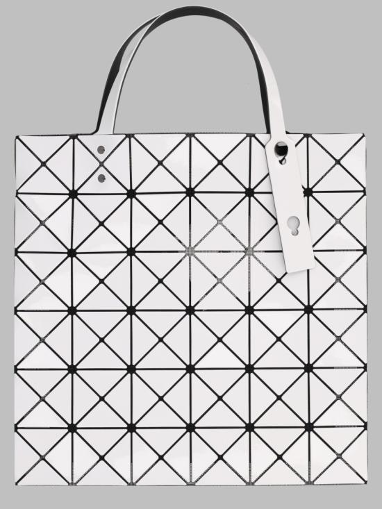 26FW 바오바오 토트백 BB68AG053 01 WHITE - BAOBAO