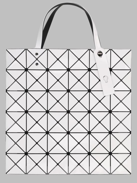 26FW 바오바오 토트백 BB68AG053 01 WHITE