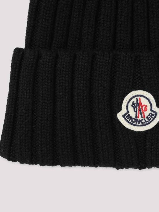 26FW 몽클레어 폼폼 울 비니 L20933B00039M1131999 Black - MONCLER