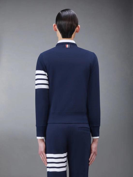 26FW 톰브라운 로고 패치 엔지니어드 4바 스웨트셔츠 MJT021H00535 461 NAVY - THOM BROWNE