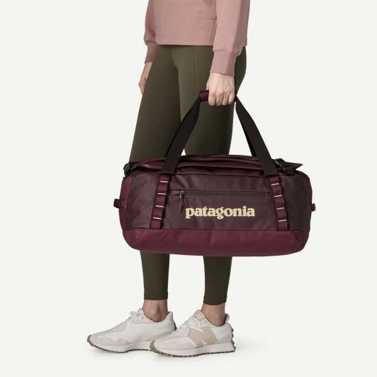  파타고니아 더플백 블랙홀  40L 베리 피그 - PATAGONIA