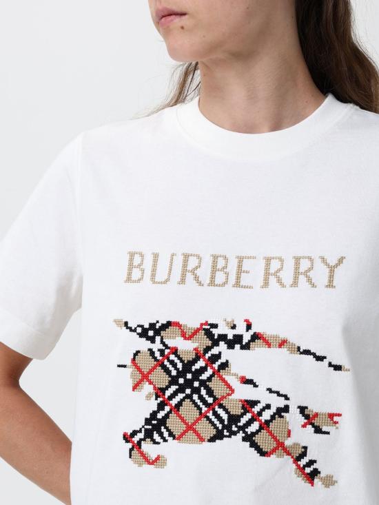26FW 버버리 크로스 스티치 EKD  코튼 여성 반팔티 8110955 Ivory - BURBERRY