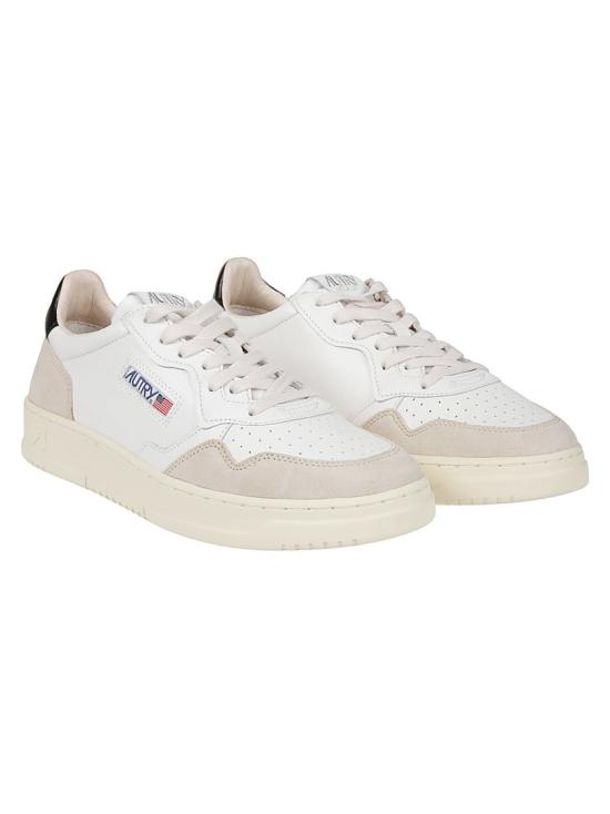 26FW 오트리 메달리스트 로우 스니커즈 AULM LS21 White - AUTRY