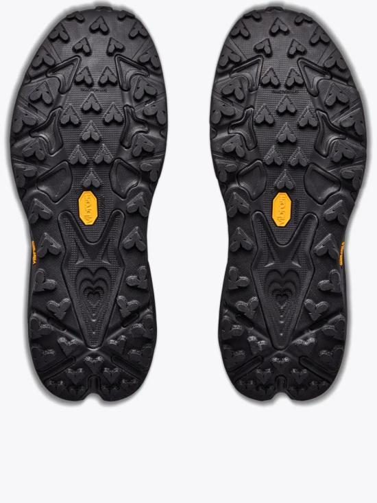 26FW 호카 스니커즈 1176674 Black - HOKA