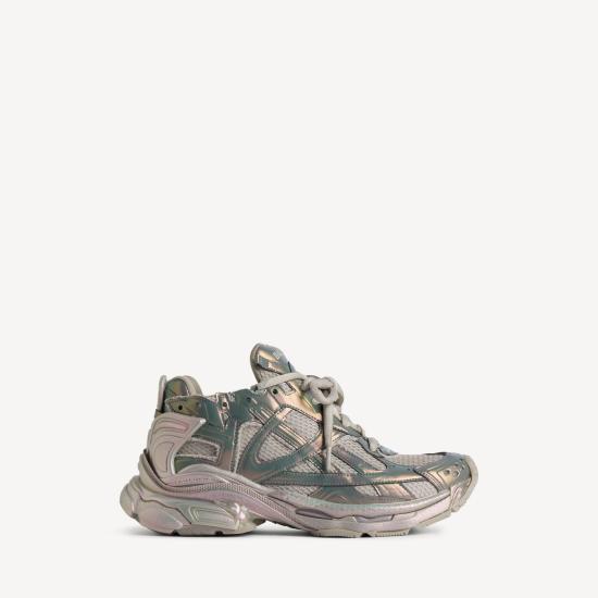 26FW 발렌시아가 러너 이리데슨트 스니커즈 A0011XWRNBT 9050 BEIGEPINK