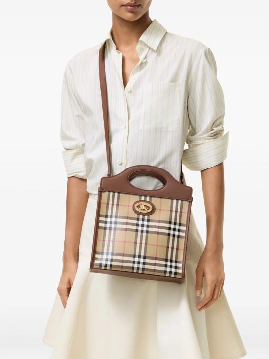 26FW 버버리 토트백 8128442 A7026 BEIGE - BURBERRY