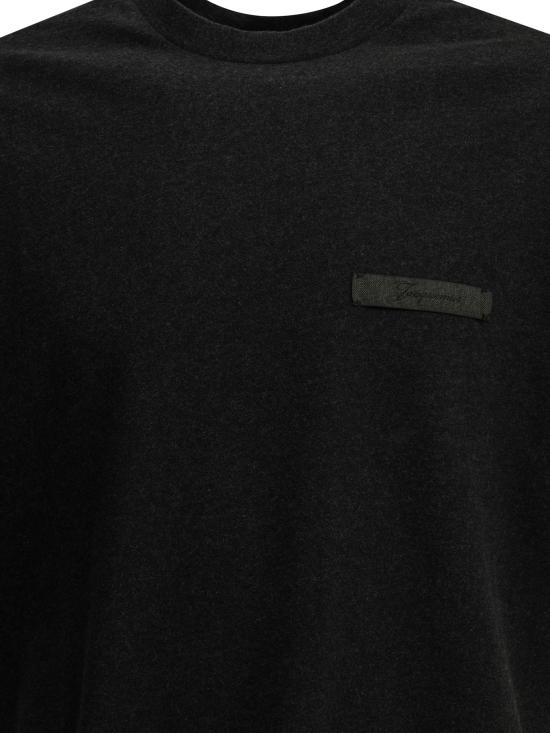 26FW 자크뮈스 반팔 티셔츠 TSU00345AJ00327DARKGREY - JACQUEMUS
