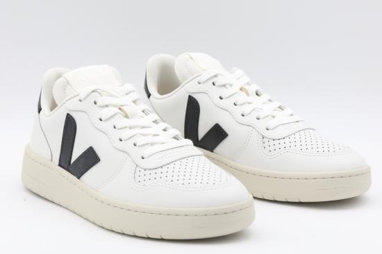 26FW 베자 스니커즈 VI0220738A EXTRA WHITE BLACK - VEJA