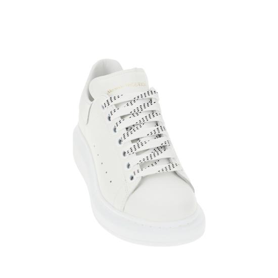 26FW 알렉산더 맥퀸 오버사이즈드 스니커즈 553770WIAIG White - ALEXANDER MCQUEEN