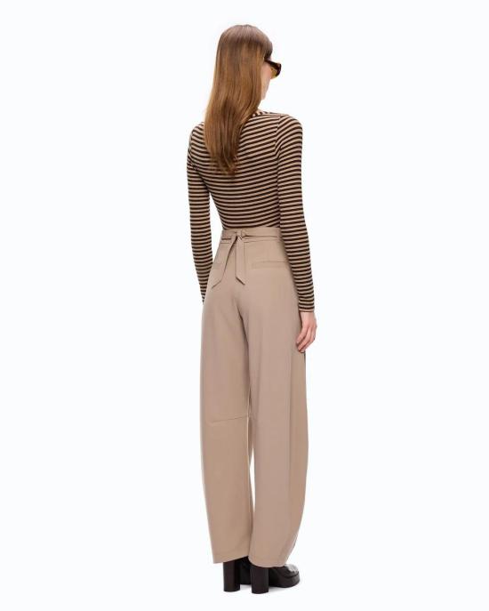 26FW 핑코 팬츠 107201A18E L13 BEIGE OLIVA LUCIDO - PINKO